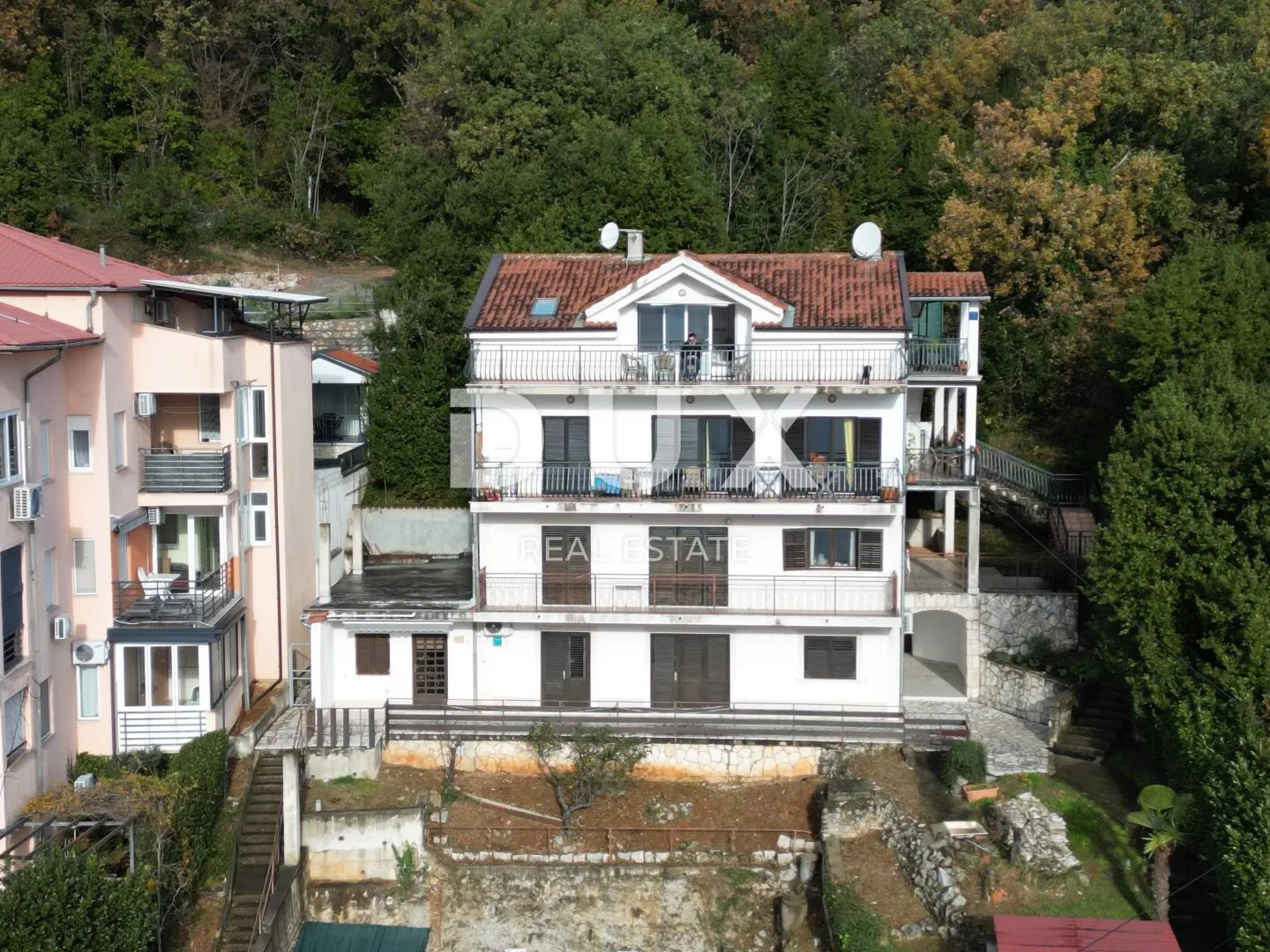 opatija - dio kuće s pogledom na more s 2 stana i 1 apartmanom - slika 9