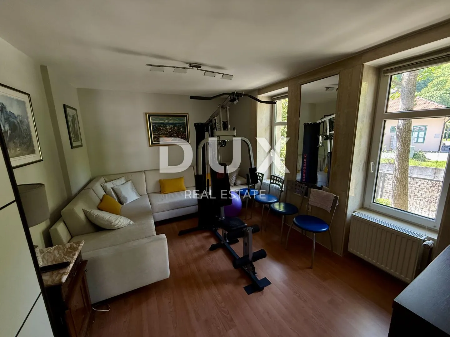 samobor, centar - prekrasna kuća s velikom okućnicom - slika 13