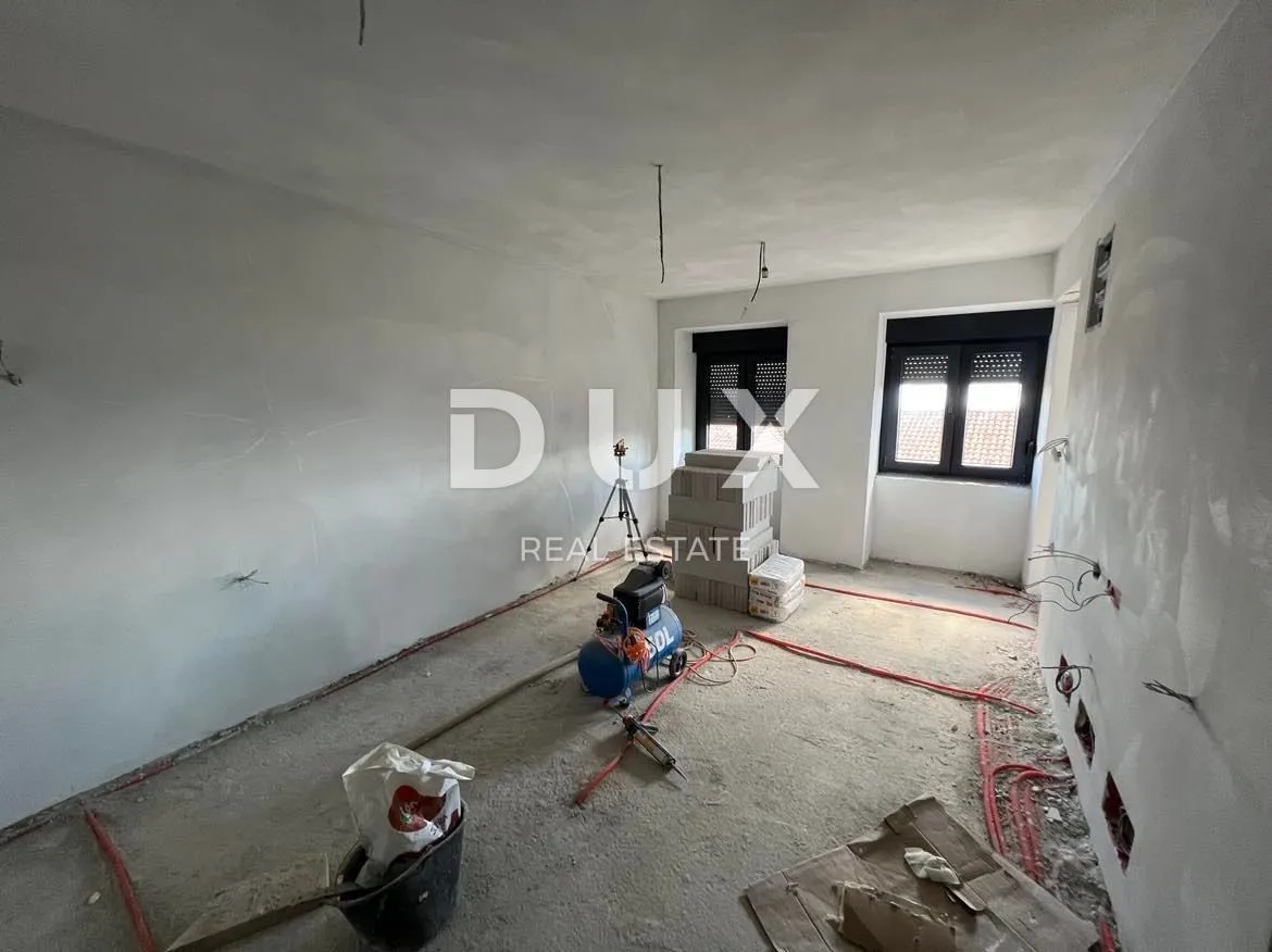 kostrena- dvojna kuća, 5 apartmana, pogled!!! - slika 22