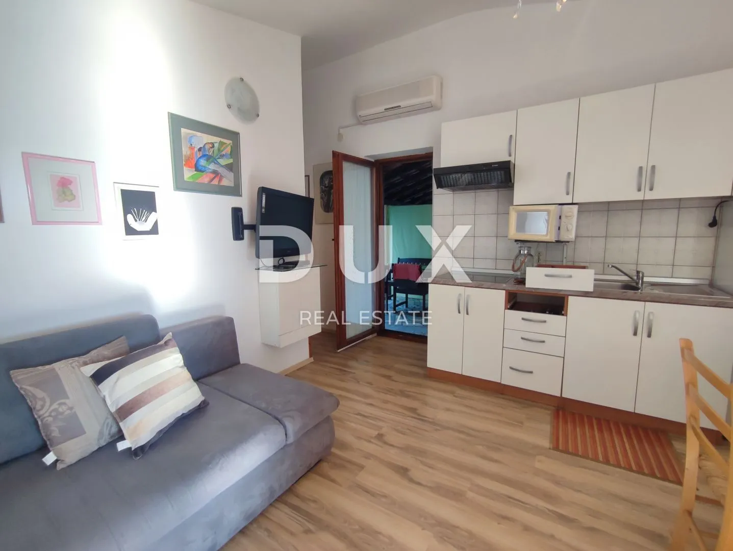 istra, pula, veli vrh - impozantna obiteljska vila nadomak grada - slika 143