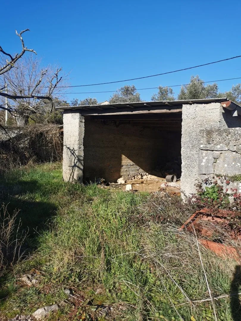 otok krk, krk (okolica) - autohtona kamena kuća - slika 7