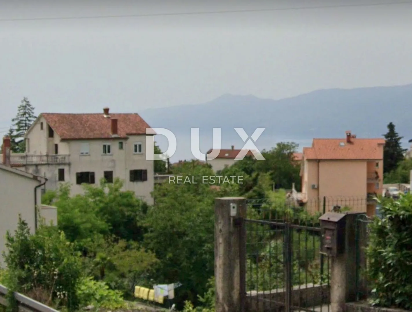 MARINIĆI, GORNJI ZAMET- građevinsko zemljište 1900m2 za stambenu zgradu-stanove-apartmane/ obiteljsku kuću - Marinići, Viškovo