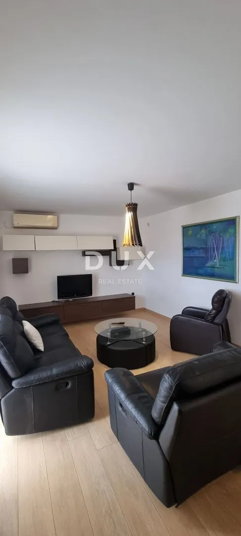 novi vinodolski - 3s+db s zajedničkim bazenom i roštiljem - panoramski pogled i parking - slika 8