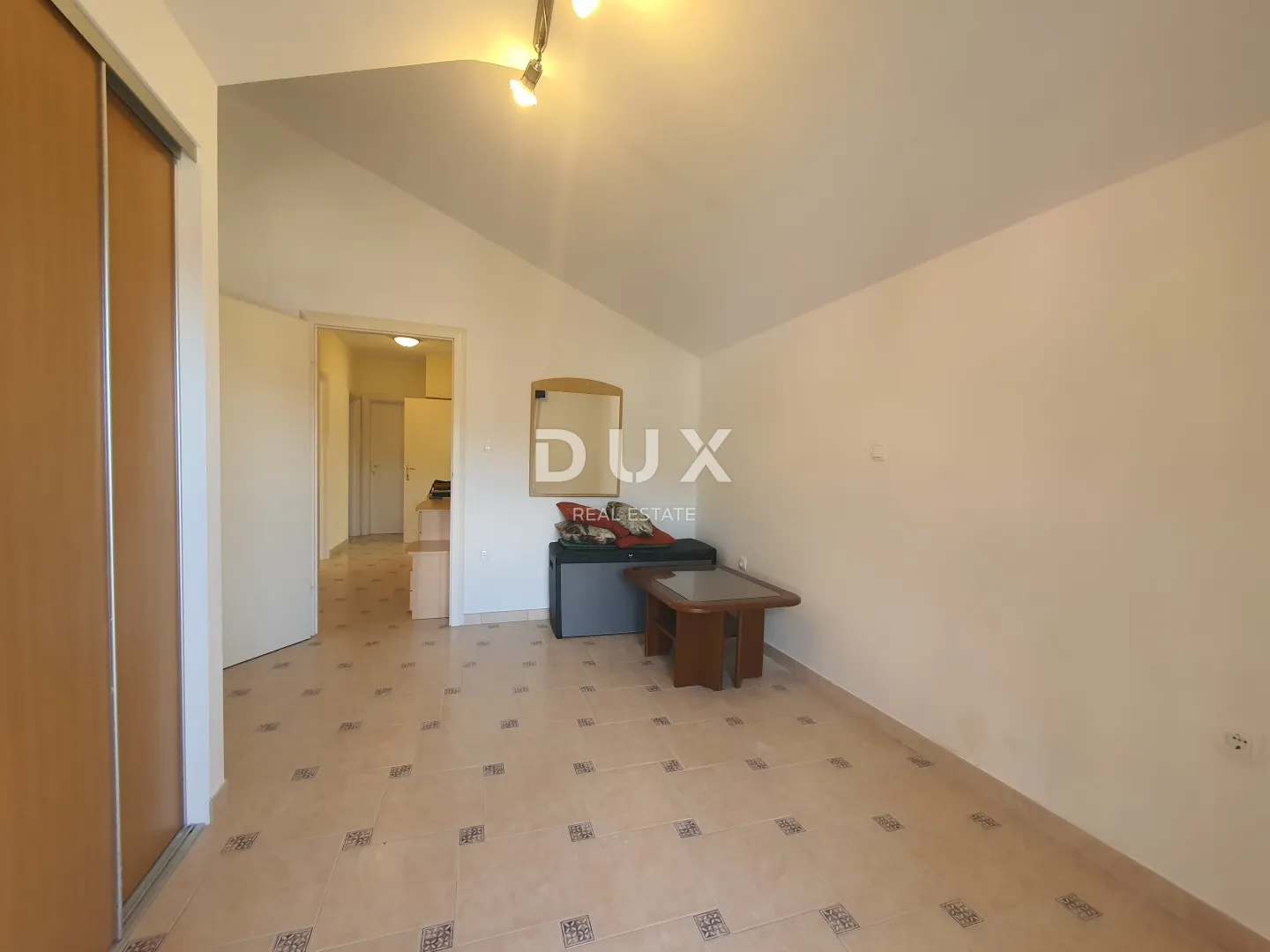 opatija, centar, dvosoban stan, 94m2, pogled, garaža - slika 14