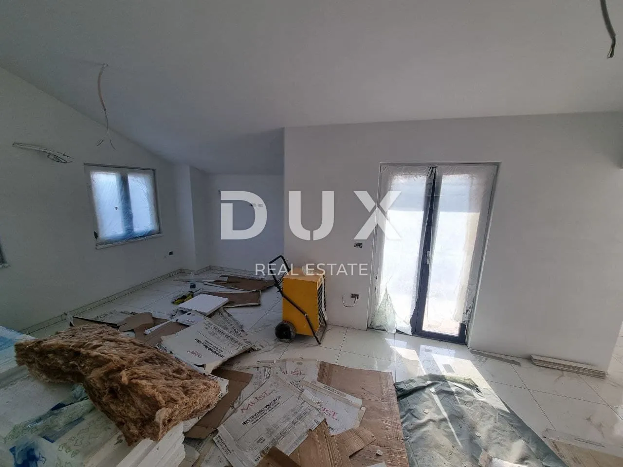 istra, poreč - kuća u izgradnji sa dva stana i bazenom - slika 10
