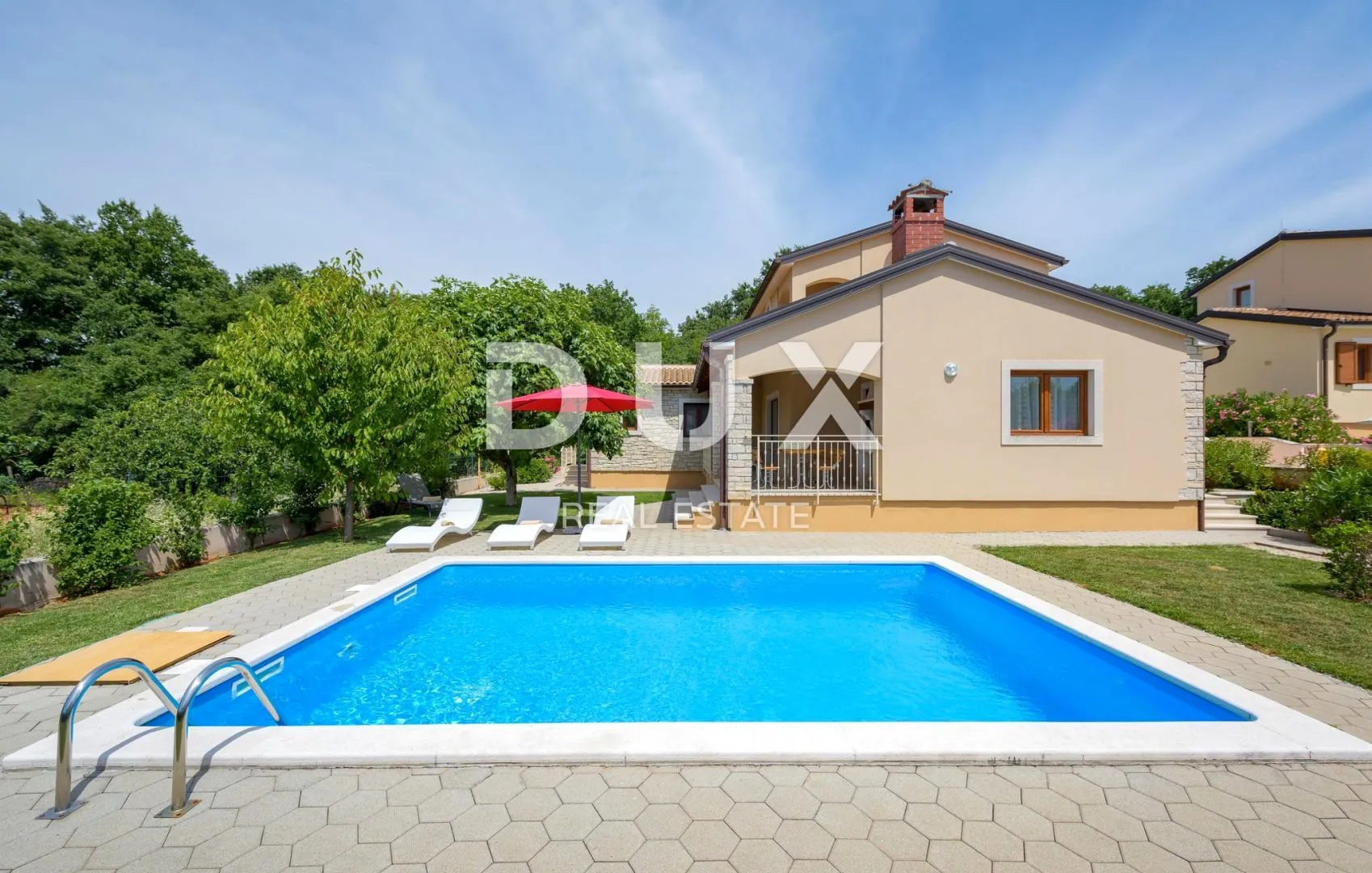 istra, sveti lovreč - kuća s bazenom na rubu naselja - slika 2