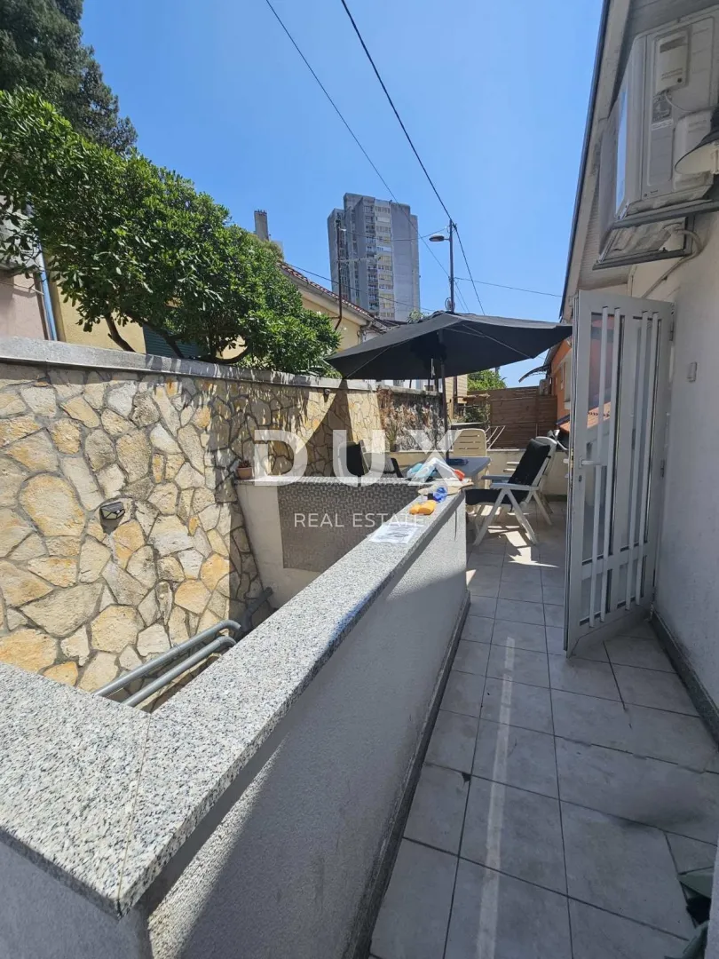rijeka, škurinje - stan sa dva odvojena apartmana sa čak 5 spavaćih soba - slika 7