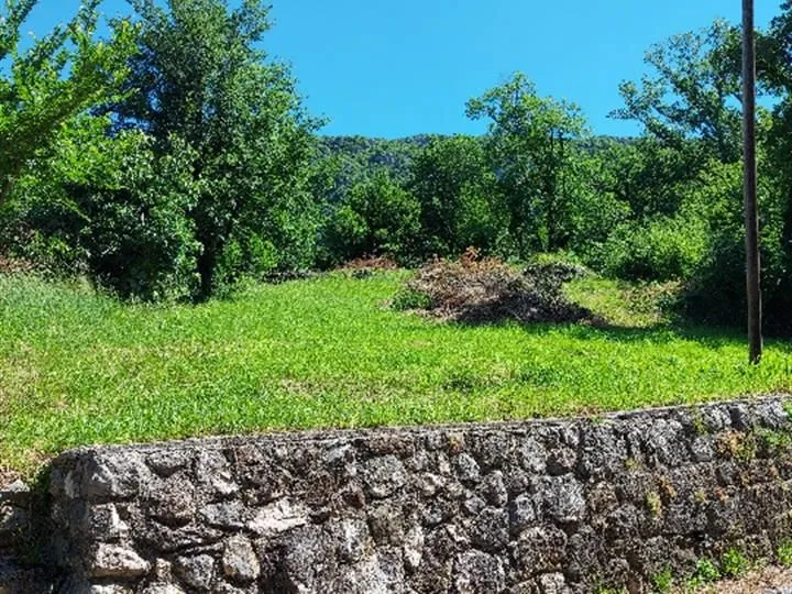 BRIBIR - GRAĐEVINSKO ZEMLJIŠTE, 1100m2 - Bribir, Vinodolska općina