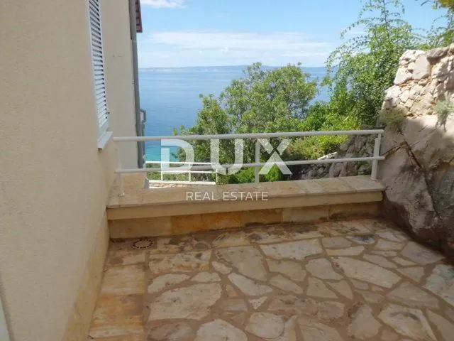 otok krk - ekskluzivna vila sa bazenom - slika 38