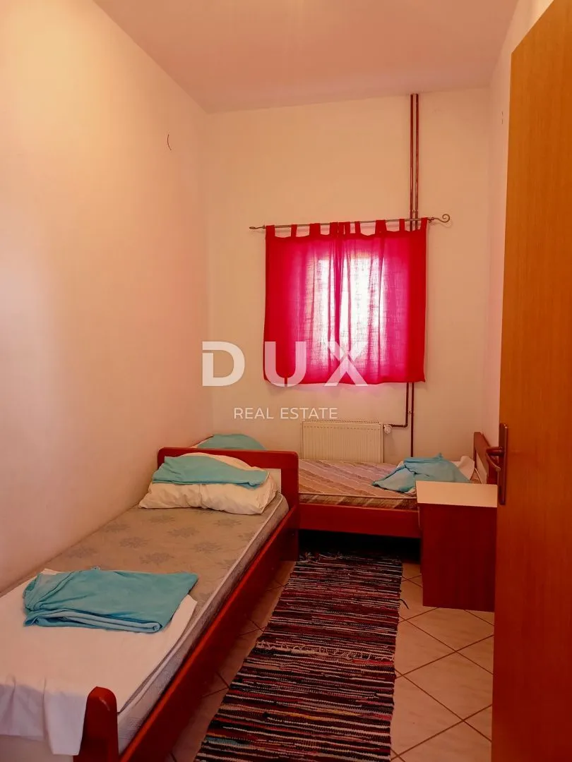 pakoštane - prostrana katnica s tri apartmana - slika 9