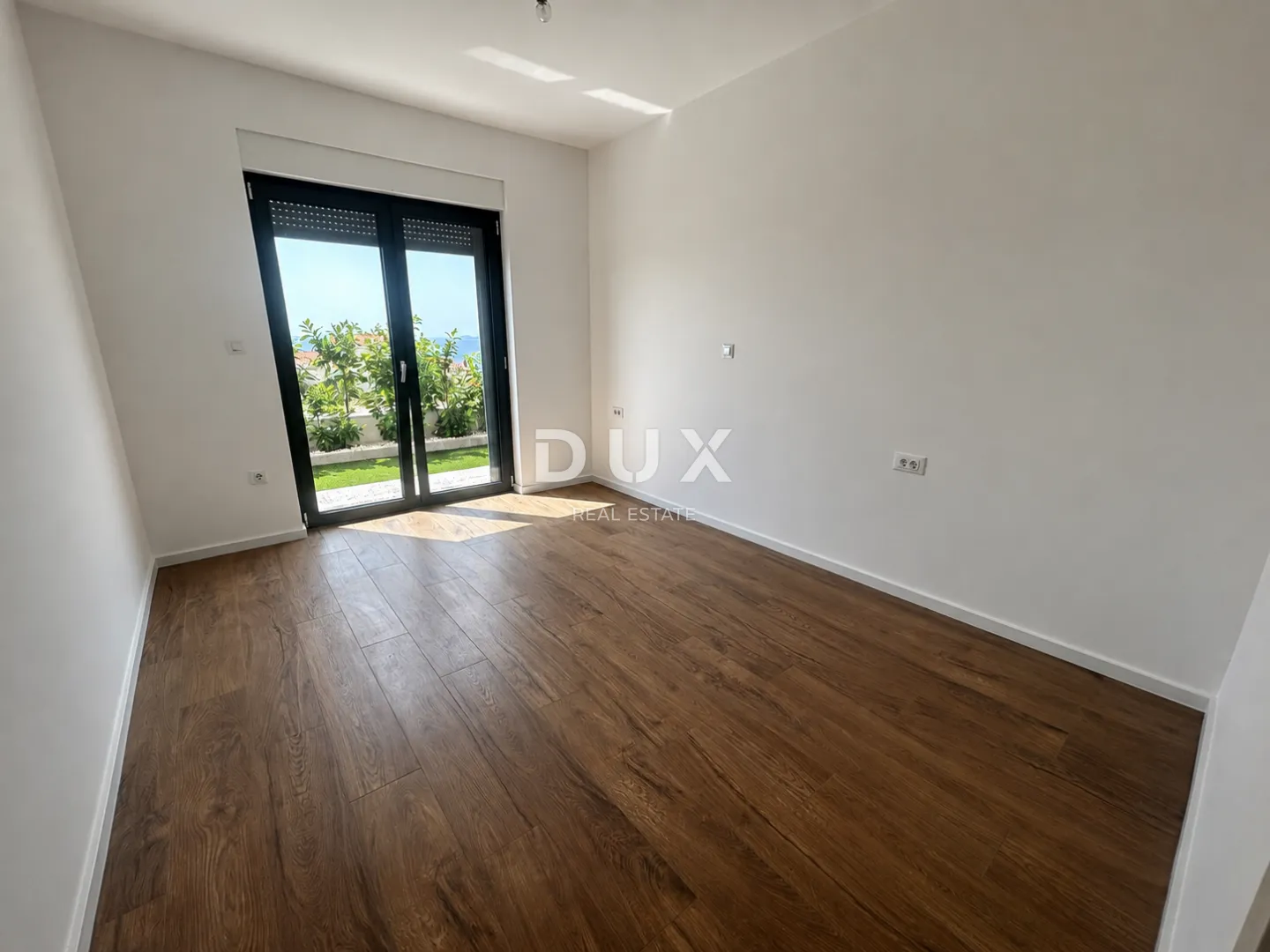 primošten, dolac – stan u prizemlju s vrtom od 64 m², 2 spavaće sobe - slika 22