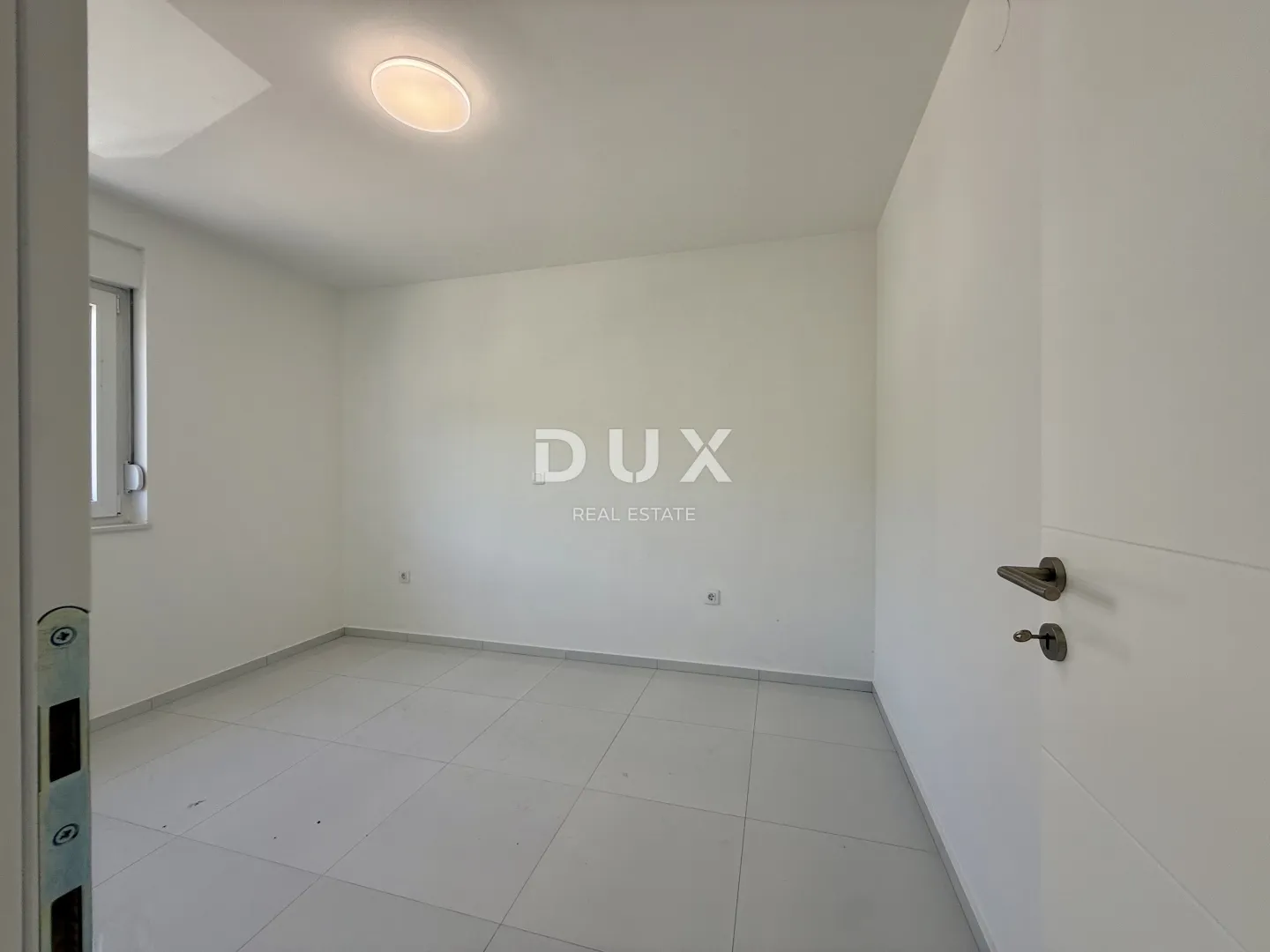 crikvenica, trosobni apartman, 123 m2, prvi kat, novogradnja, 350 metara od mora - slika 13