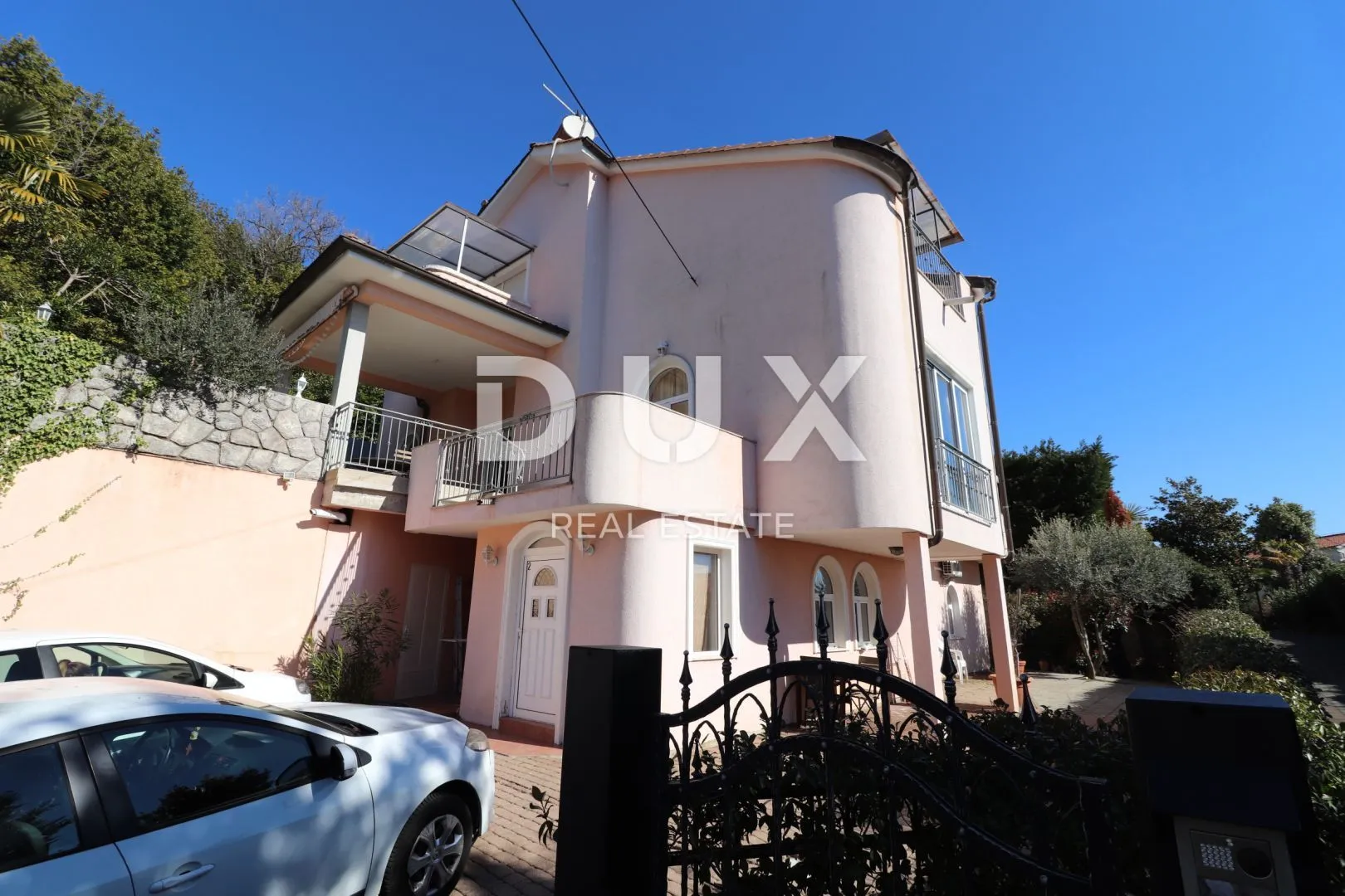 IČIĆI - Kuća sa 7 apartmana u blizini mora - Ičići, Opatija