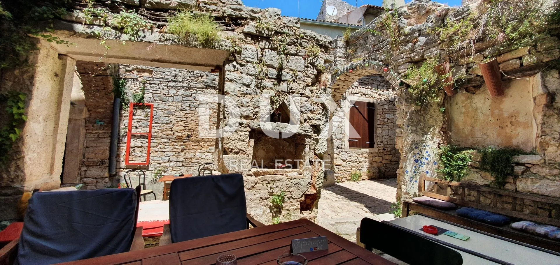 istra, bale - kamena bajka u srcu grada, 5 apartmana i poslovni prostor - slika 35