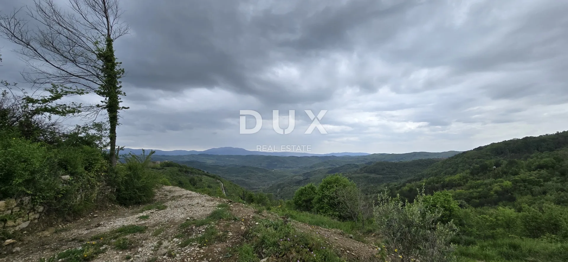 istra, motovun - kamena kuća s pogledom za adaptaciju - slika 2