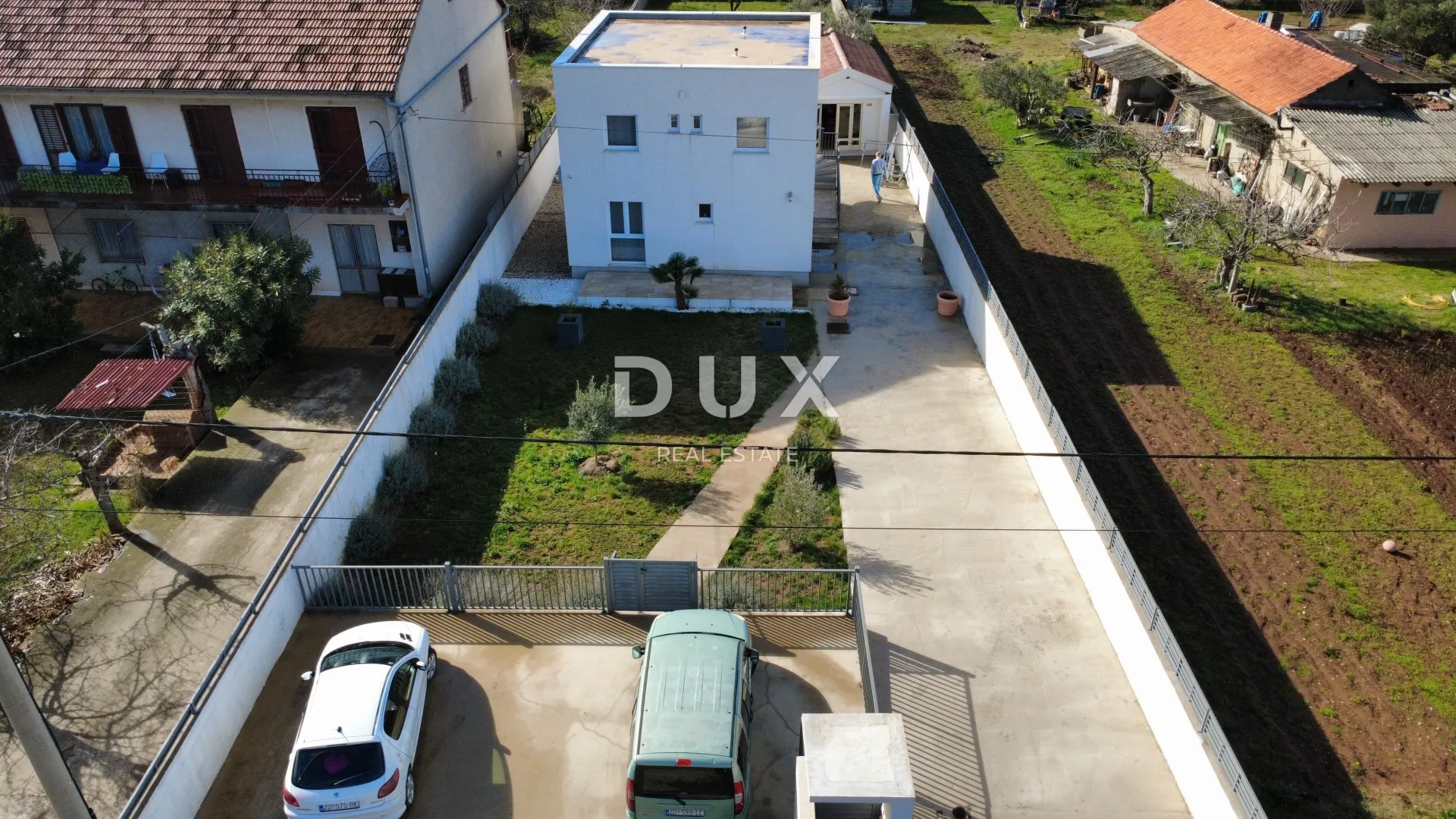 zadar, sukošan – kuća za odmor s tri stambene jedinice - slika 11
