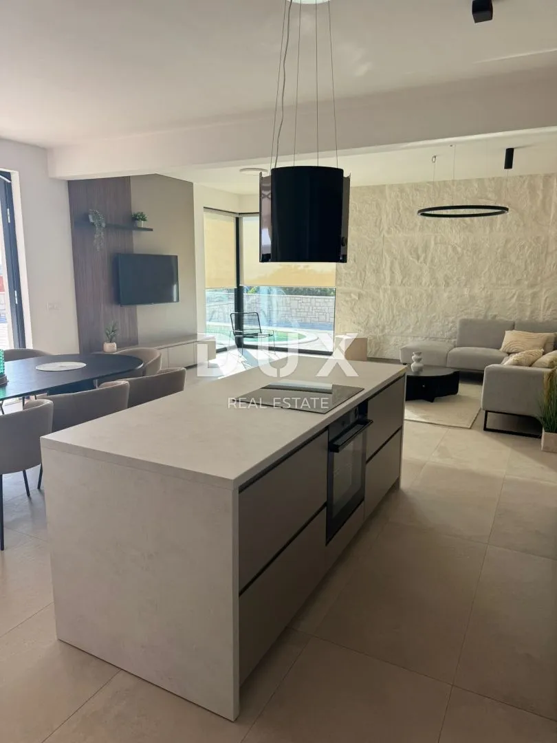 otok pag, kolan - vila 200m2 s bazenom + okoliš 400m2 - slika 19