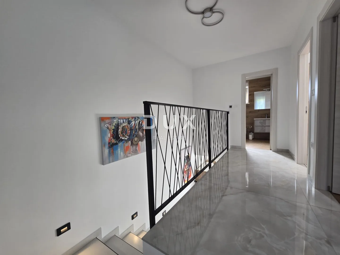 istra, pula - moderna villa nedaleko od centra! - slika 15