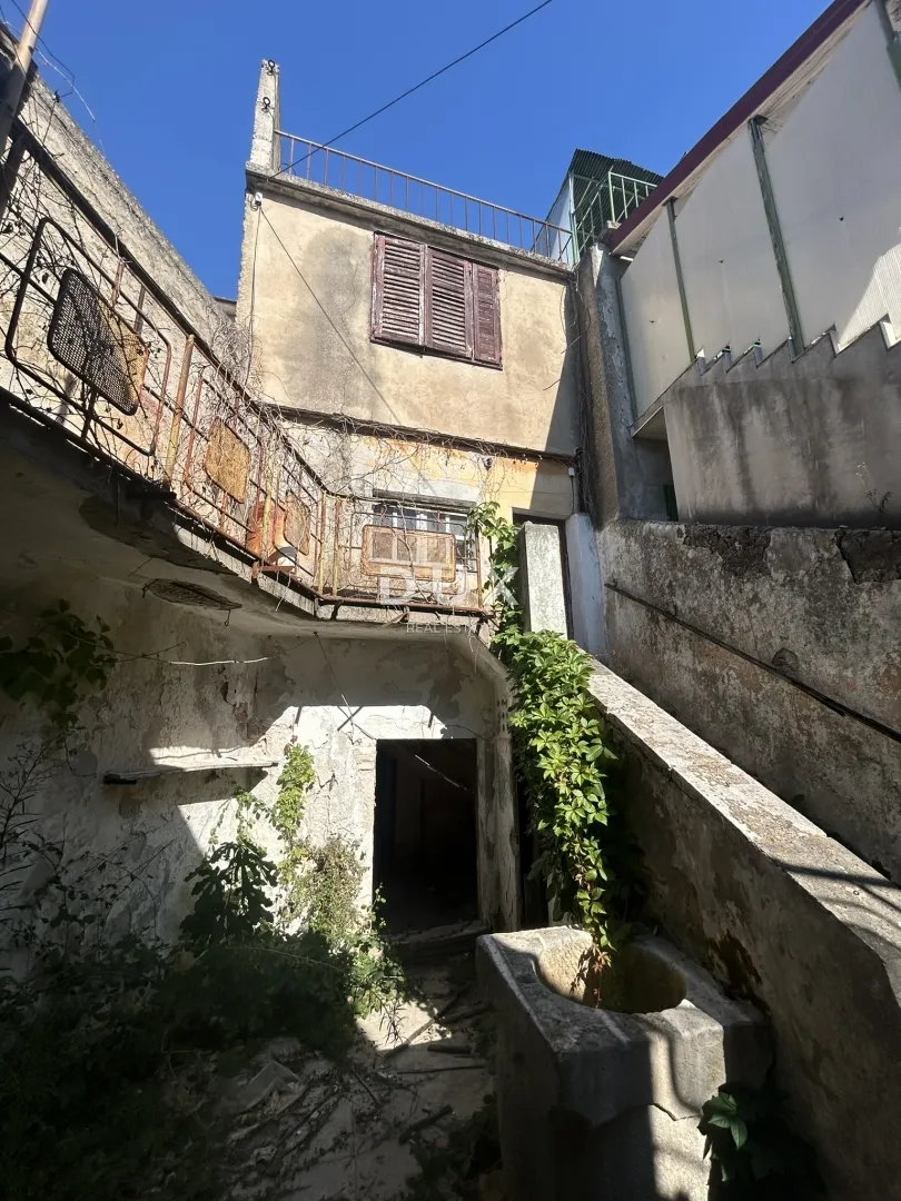 vodice, centar, kamena kuća, 170 m², 150 m od mora - slika 6