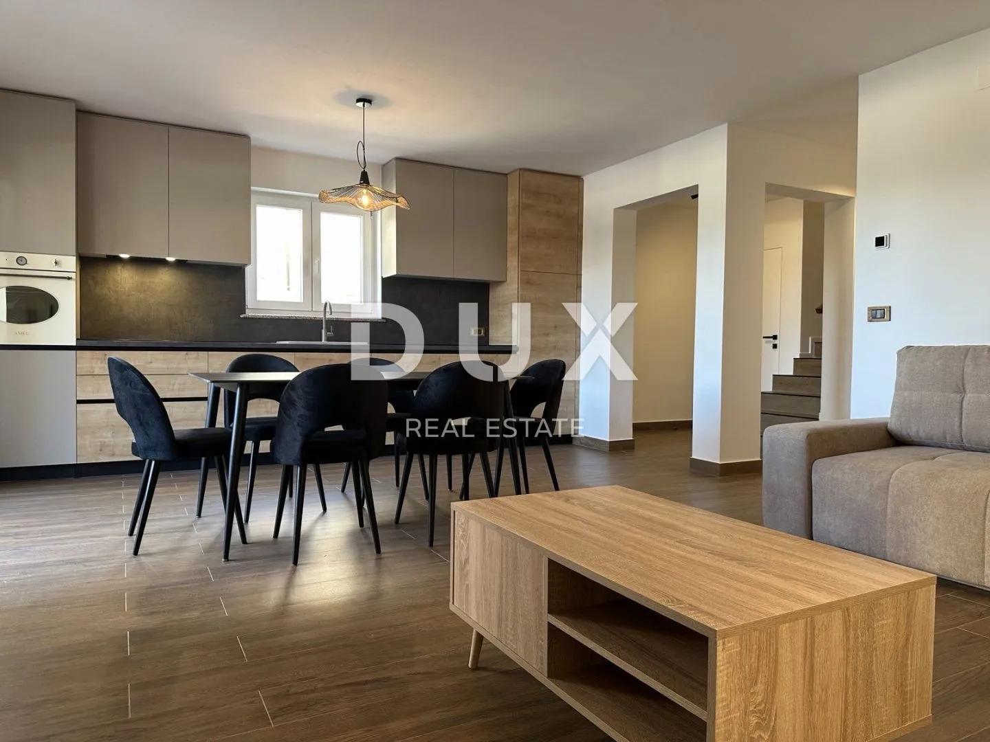 ISTRA, UMAG - Moderno namješten stan u novogradnji na 15m od mora - Križine, Umag