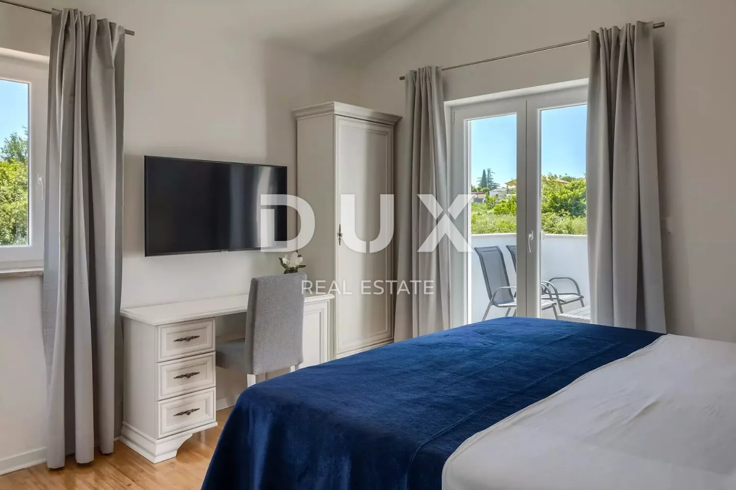istra, poreč - vila na poželjnoj lokaciji - slika 24