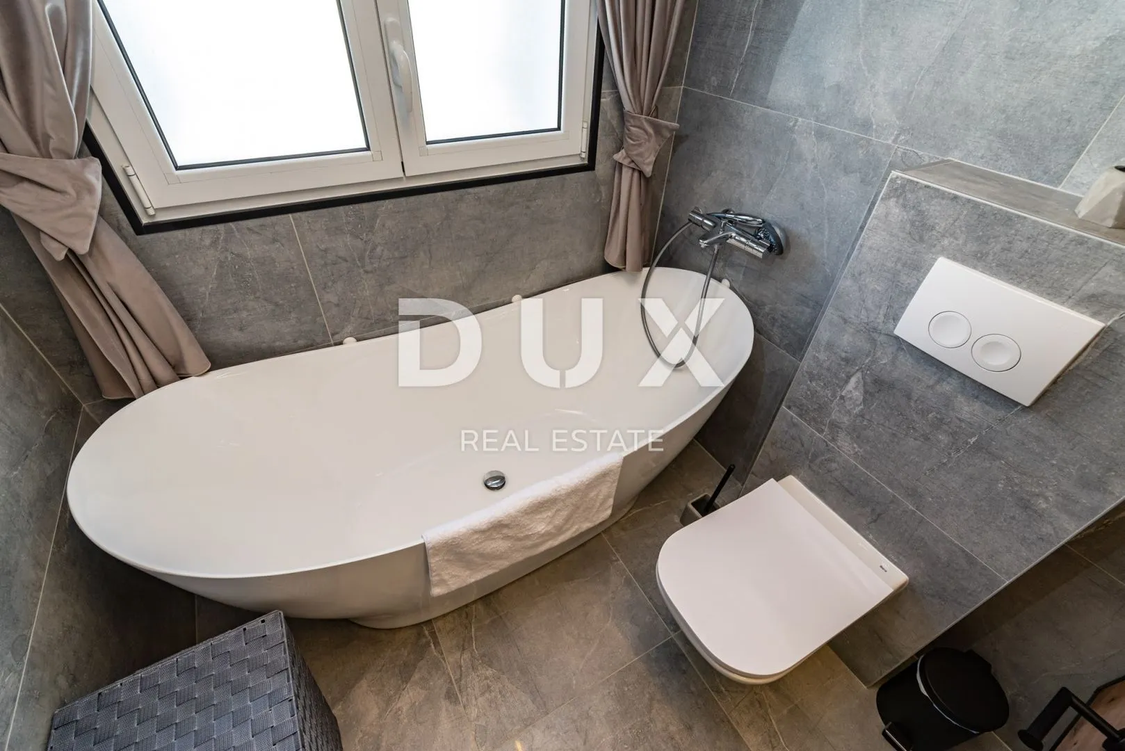 zadar, novigrad - prekrasna vila s bazenom u blizini mora - slika 55