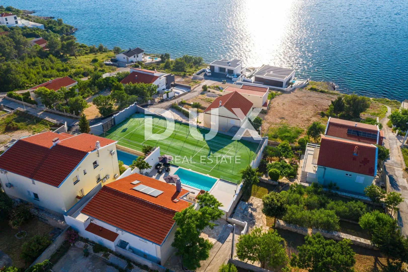 zadar, novigrad - prekrasna vila s bazenom u blizini mora - slika 9
