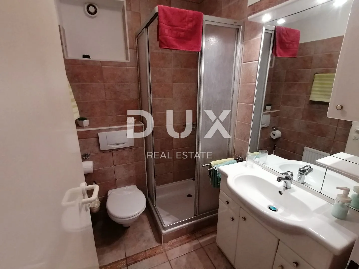istra, rovinj apartmanska kuća na samo 40m od mora! - slika 29