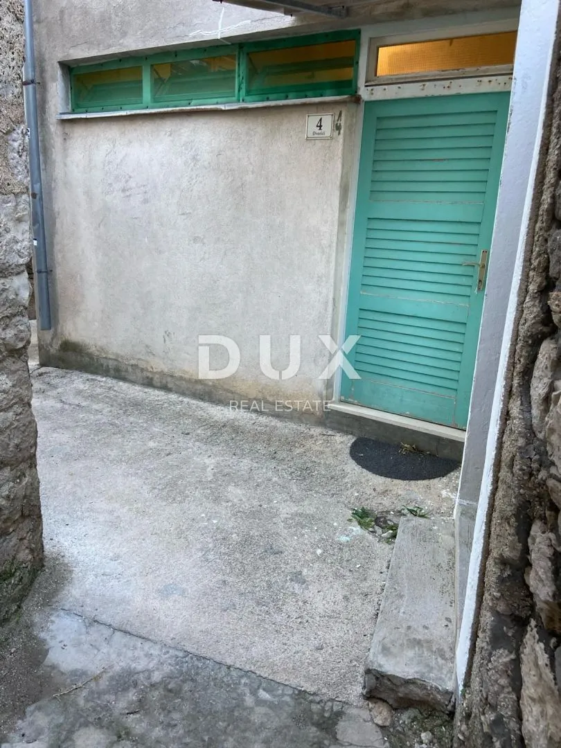 šibenik, pirovac - kuća uz more u povijesnoj jezgri - slika 3