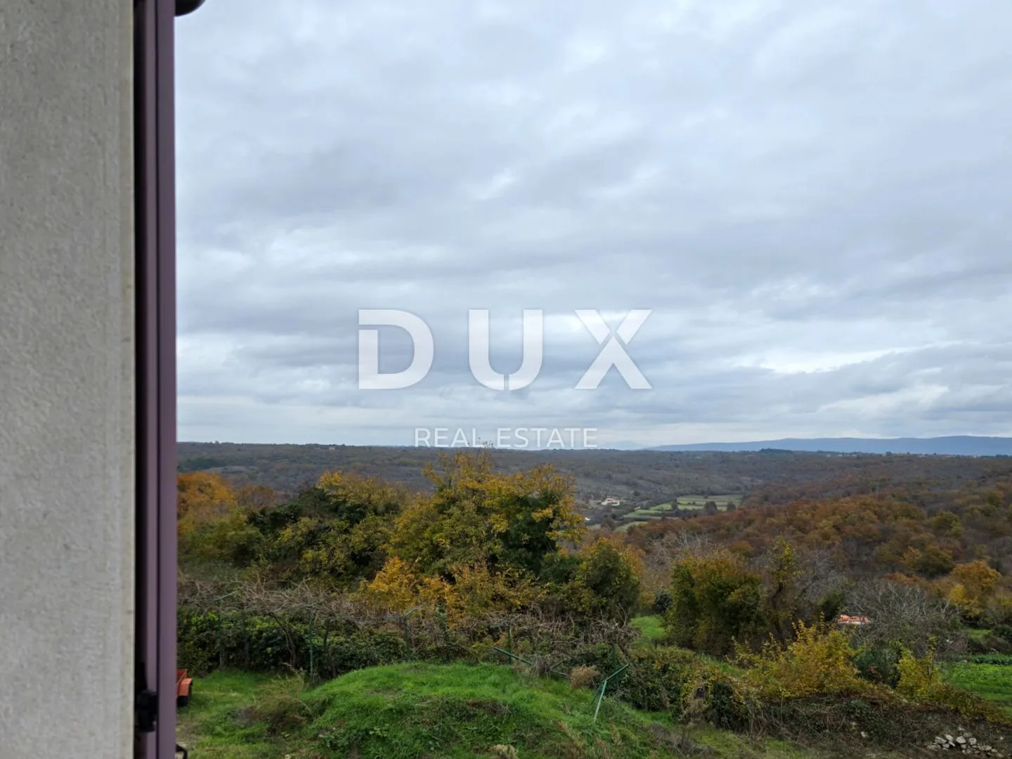 istra, marčana - kuća s bazenom - slika 35