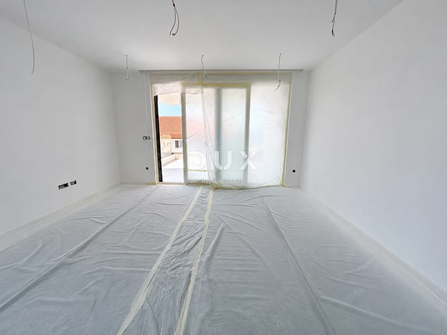 vodice, srima – penthouse s krovnom terasom, pogledom na more i liftom - slika 13