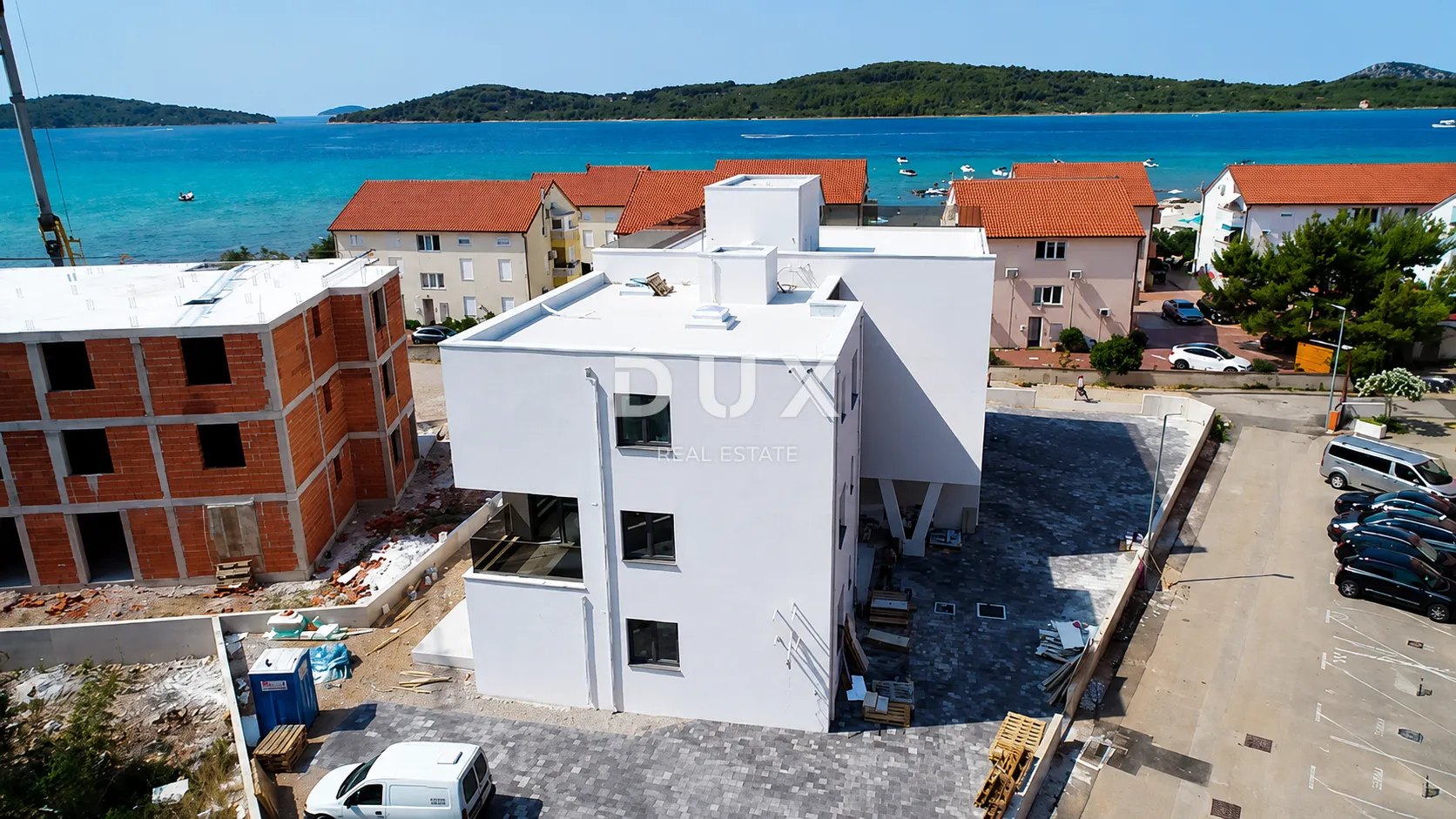 vodice, srima – penthouse s krovnom terasom, pogledom na more i liftom - slika 5