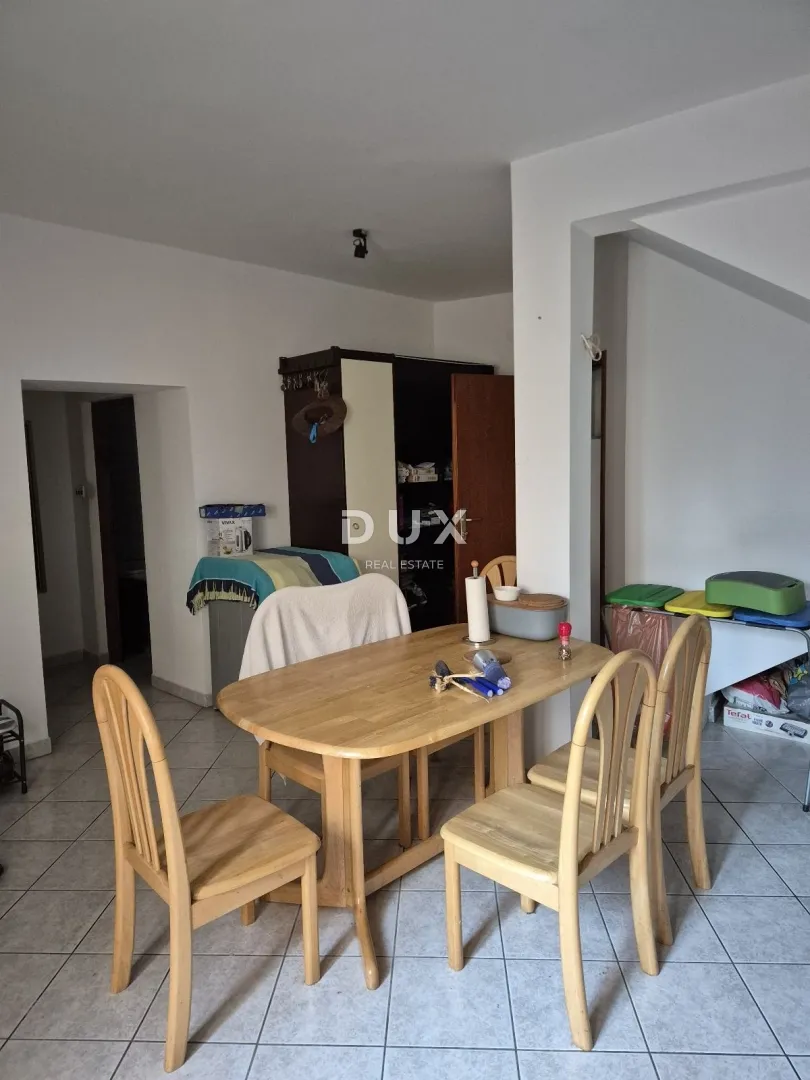 novi vinodolski - kuća u centru grada s pogledom na more - slika 5