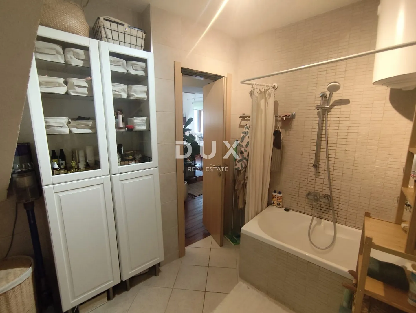 šibenik, stari grad - obnovljena kamena kuća 151 m² - slika 6