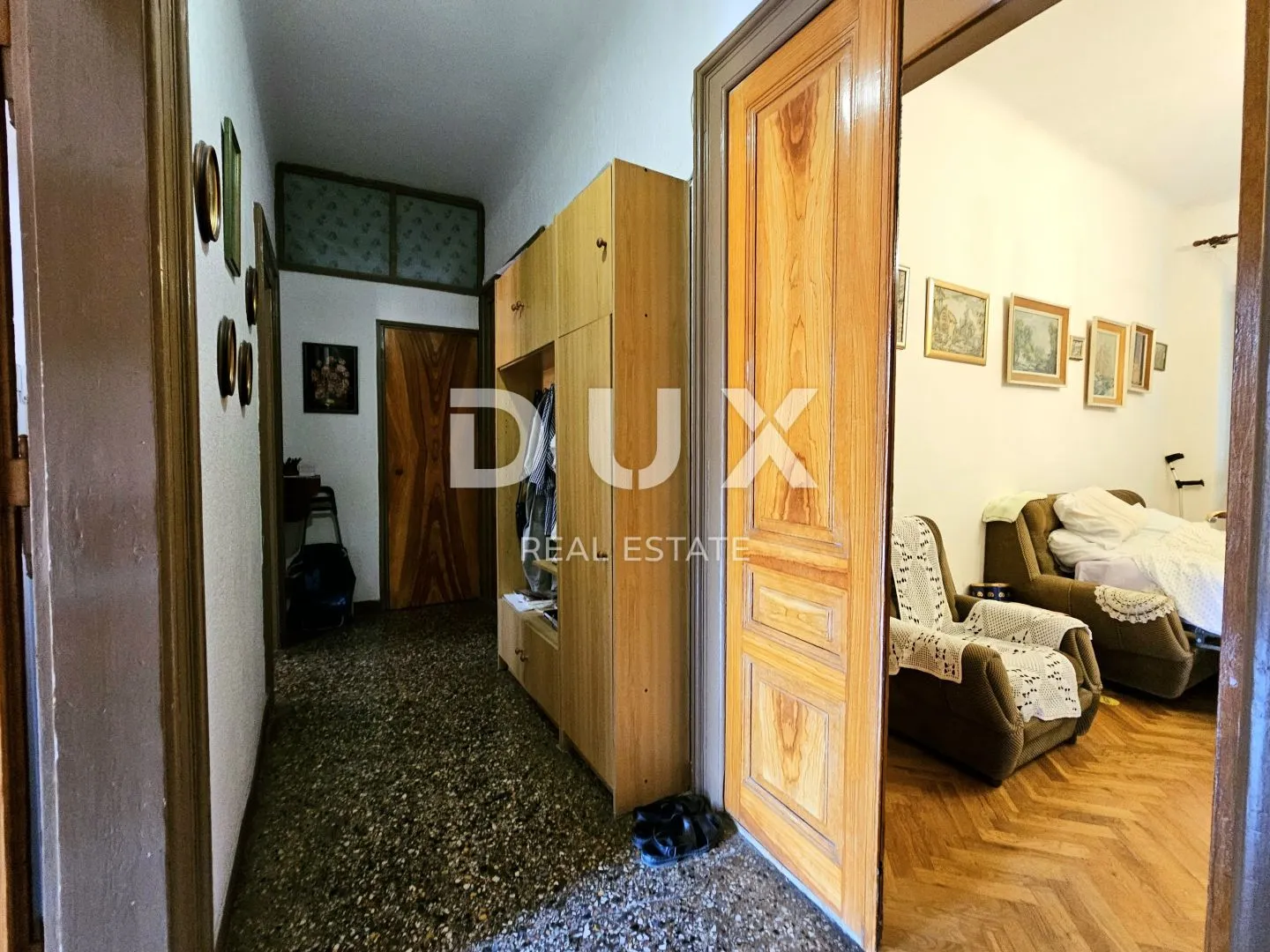 istra, centar, pula - 3ss+db stan na prvome katu - slika 10
