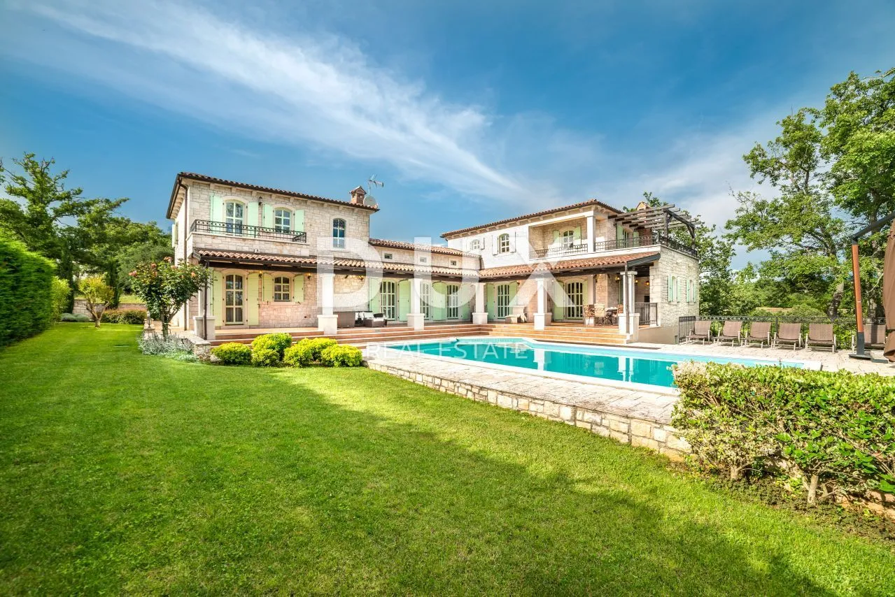 ISTRA,VIŠNJAN - Luksuzna kamena vila s bazenom