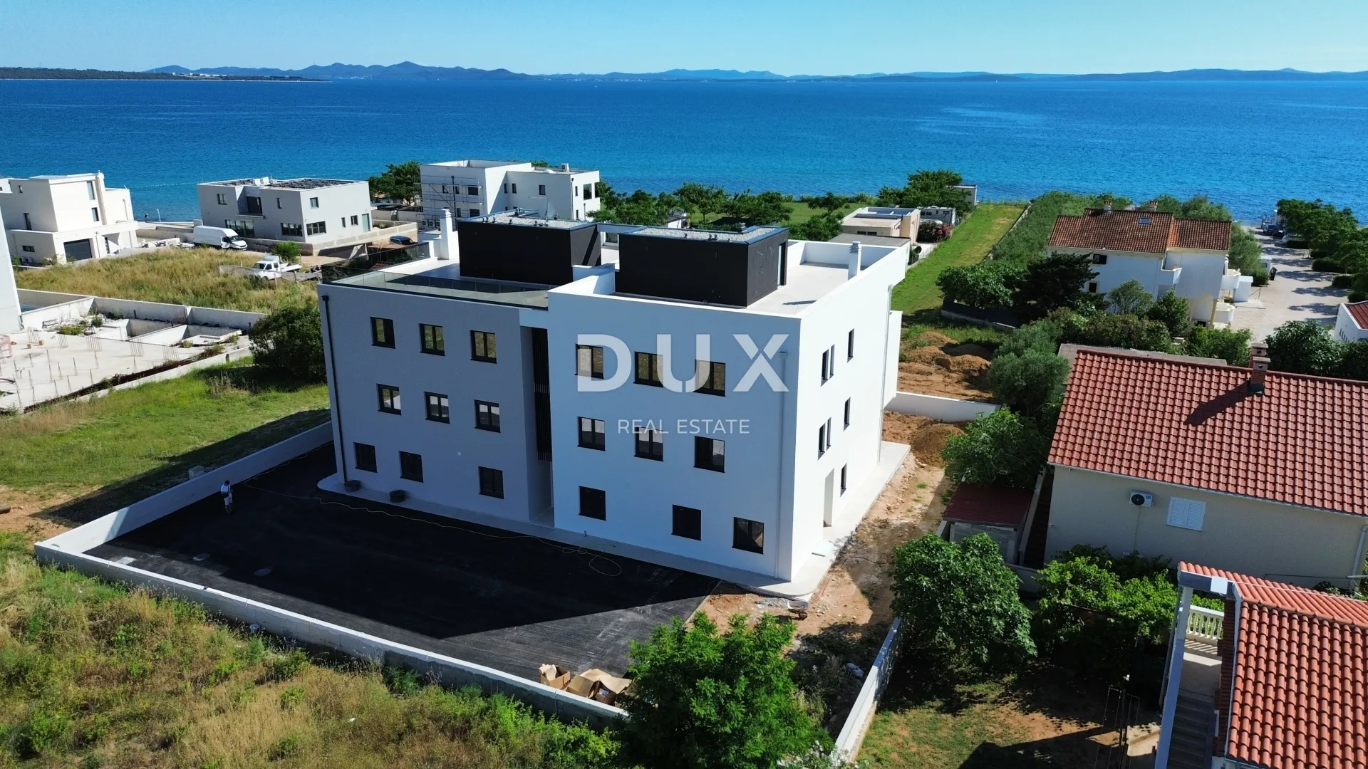 zadar, privlaka - luksuzan stan 120 metara od mora s očaravajućim pogledom na more! s5 - slika 12
