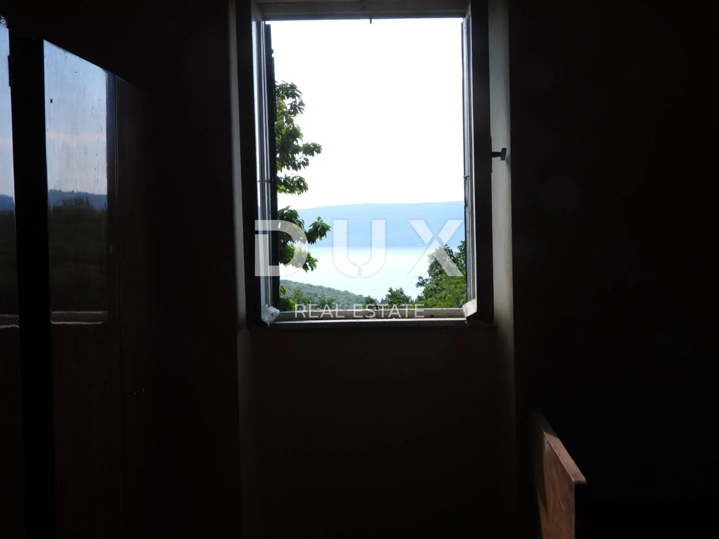 brseč, martina - kuća 200m2 s pogledom na more + okućnica 700m2 - slika 22