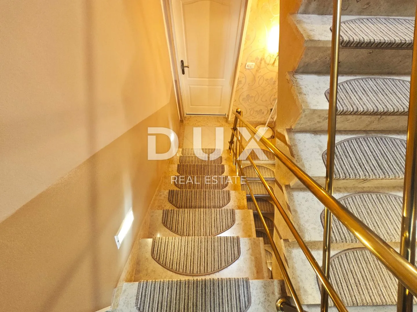 rijeka, donja drenova - adaptirana kuća s garažom! - slika 14