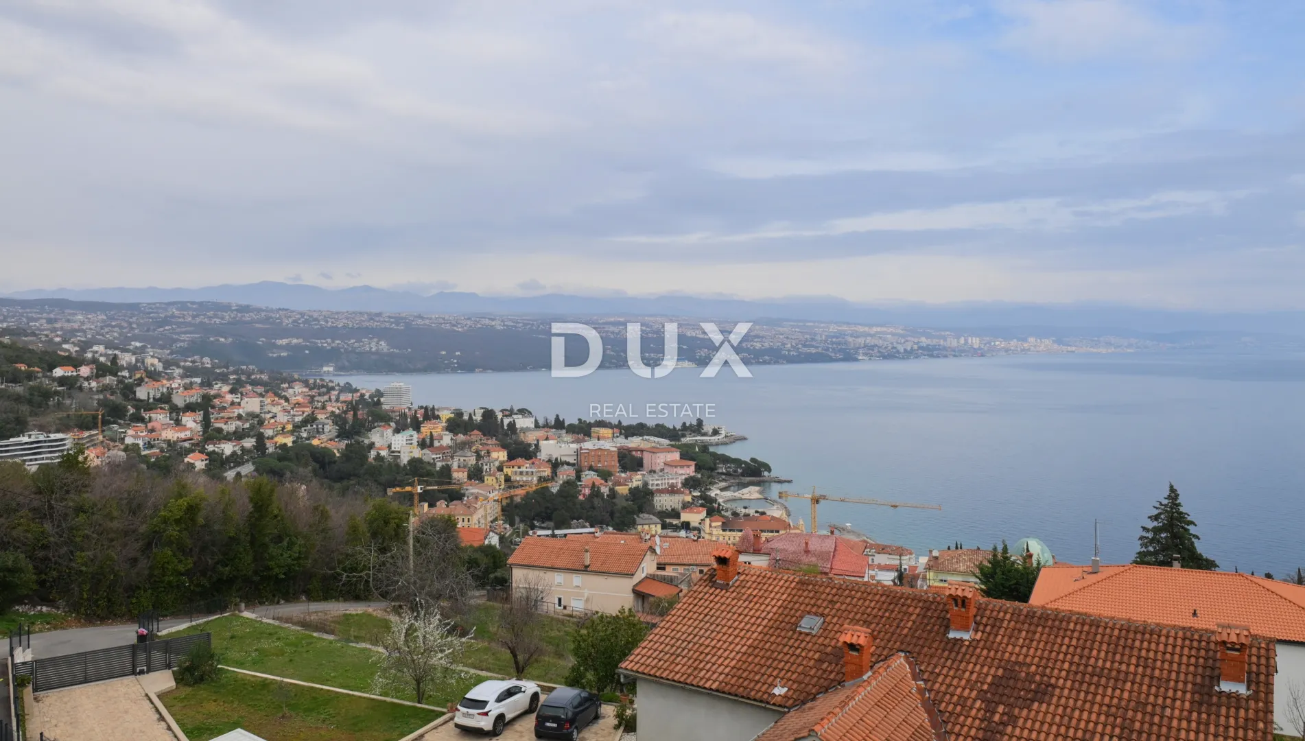 opatija, centar - dizajnerski penthouse s jacuzzijem i pogledom na more - slika 2
