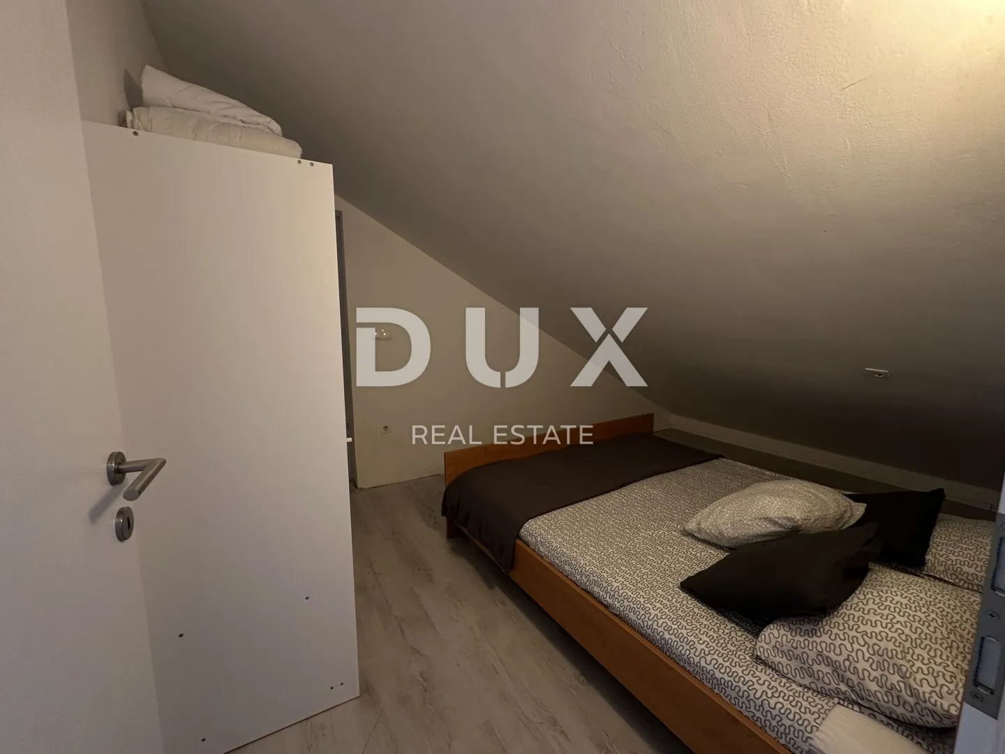 vrsi - apartman 3s+db - pogled na more! - slika 17