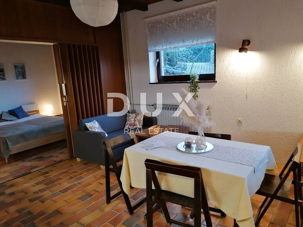 opatija, okolica- obiteljska kuća s dva stana na parceli od 1800 m2 - slika 31