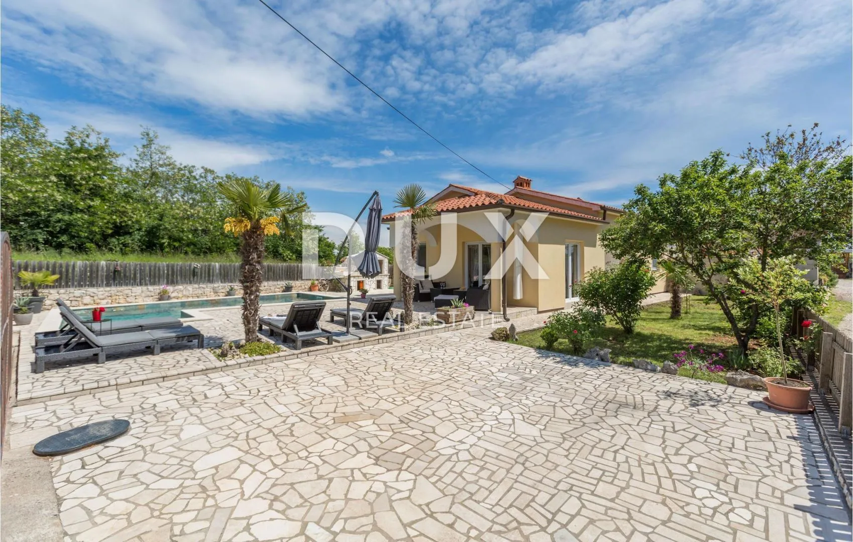 istra, labin - prekrasna kuća s bazenom - slika 11