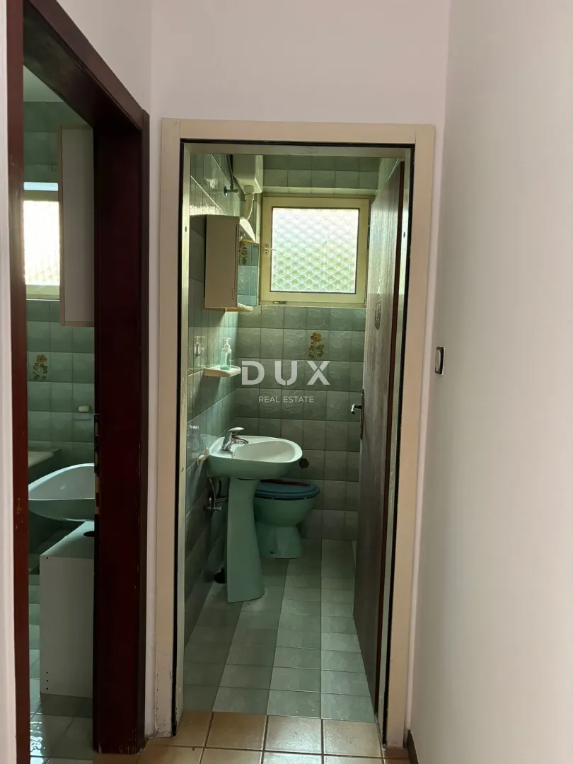 istra, poreč - komforan stan sa okućnicom u centru grada! - slika 9