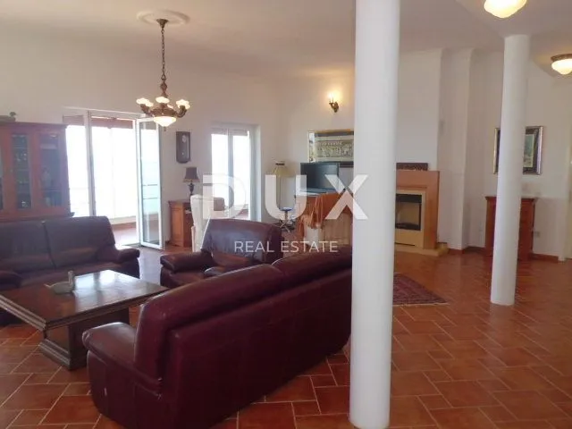 otok krk - ekskluzivna vila sa bazenom - slika 89