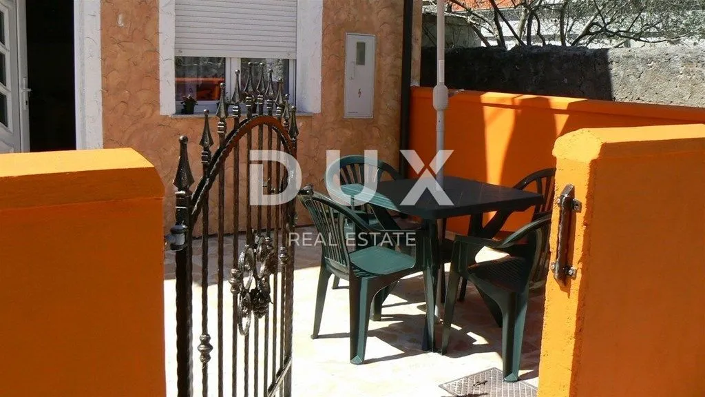 zadar, zaton - kuća s dva apartmana u blizini mora - slika 12