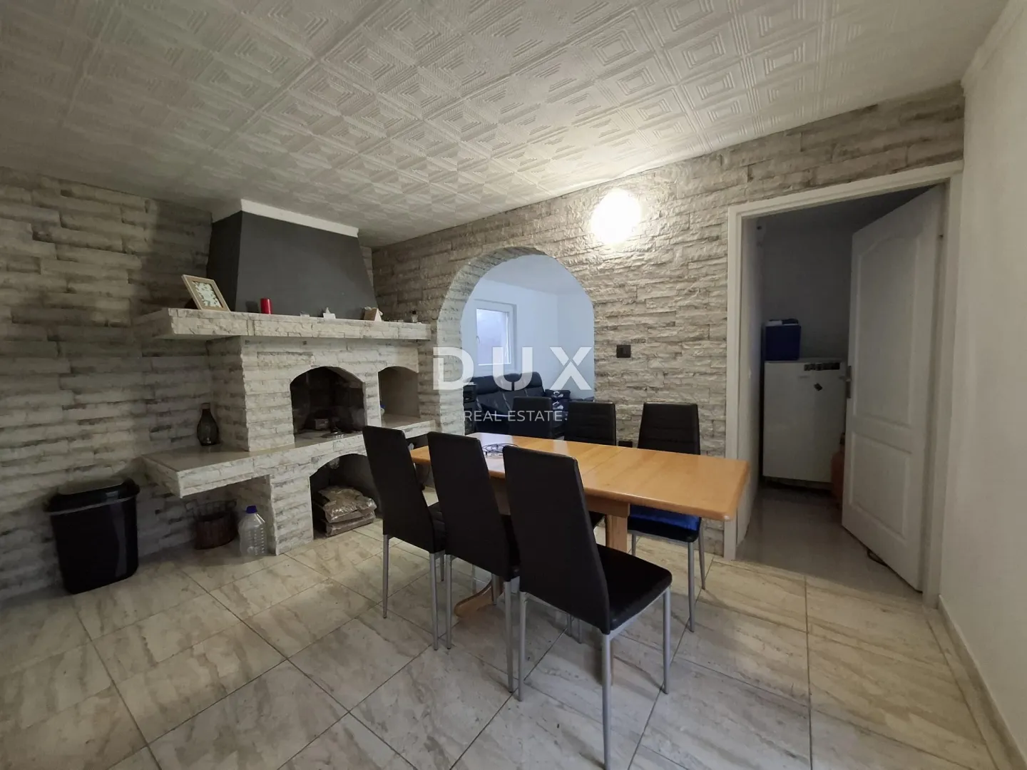 istra, bale - prizemnica s velikim dvorištem - slika 3