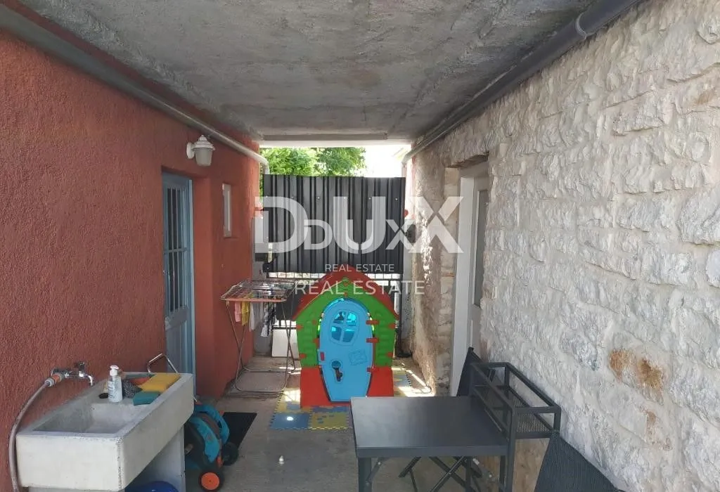 istra, peruški, kamena kuća, 150 m2, bazen - slika 7