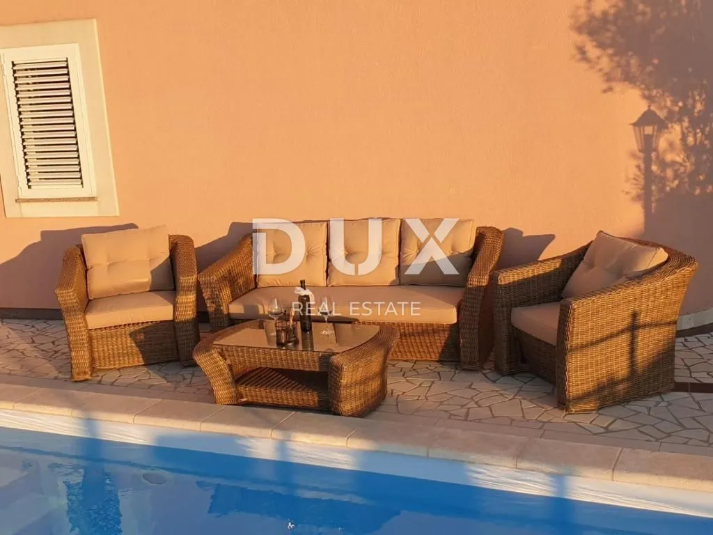 crikvenica- prekrasna villa s 3 apartmana i bazenom - slika 8