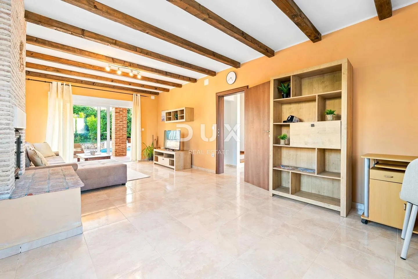 poreč, funtana - mediteranski dom s rustikalnim detaljima, 238m2 - slika 4